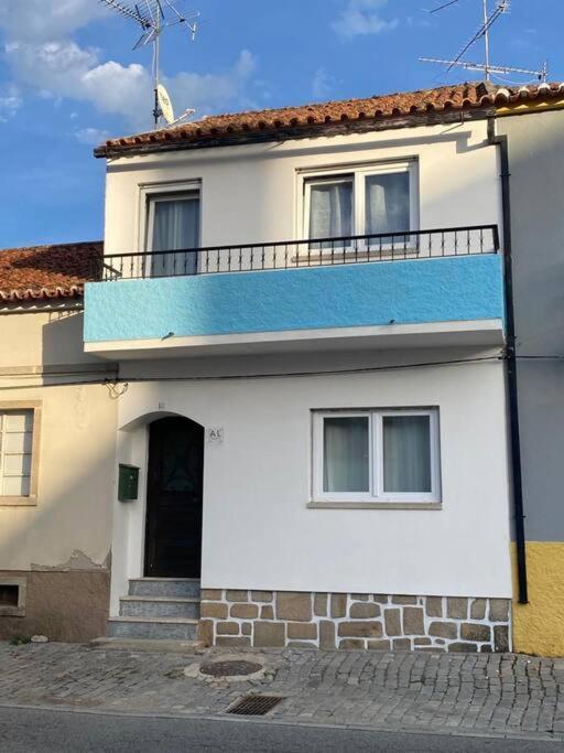 Caminho Da Vila Moradia. Escalos de Cima Zewnętrze zdjęcie